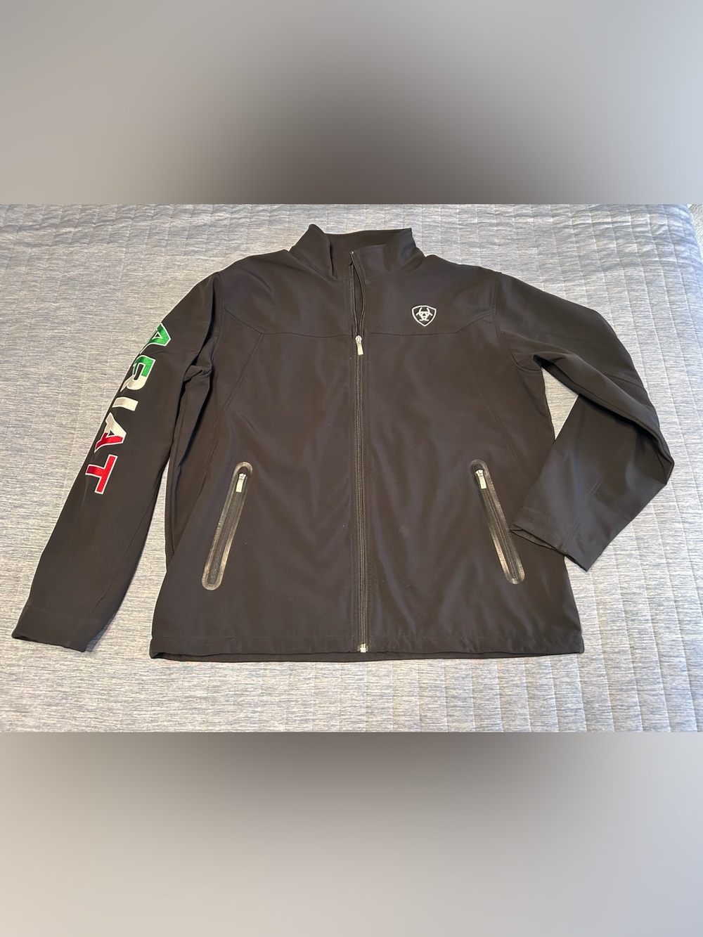 Ariat Men’s Black Softshell Jacket
